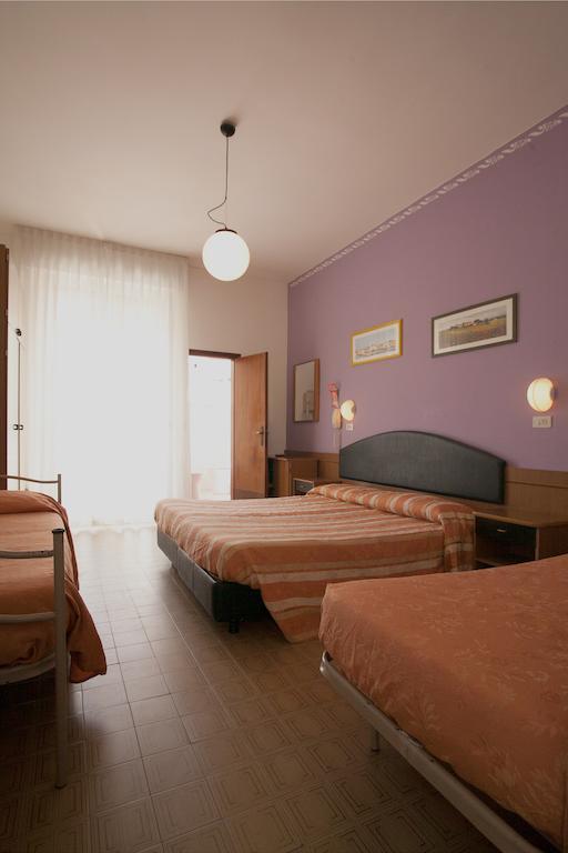 בלריה-איגאה מרינה Hotel Meritime חדר תמונה