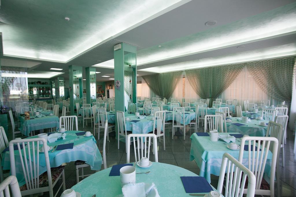 בלריה-איגאה מרינה Hotel Meritime מראה חיצוני תמונה