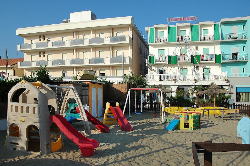 בלריה-איגאה מרינה Hotel Meritime מראה חיצוני תמונה